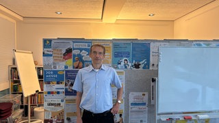 Matthias Rugel koordiniert kostenlose Sprachkurse im Heinrich-Pesch-Haus in Ludwigshafen