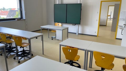 Ein neues Klassenzimmer im Neubau der Schillerschule in Ludwigshafen.
