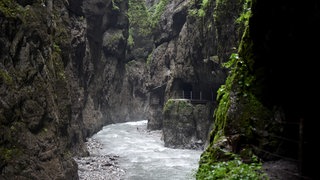Partnach-Klamm durch die der Fluss Partnach fließt. Archivbild für Artikel zum Tod einer Frau an einem Wasserfall der Partnach.