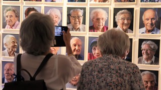 "Die Kunst des Alterns" heißt die Fotoausstellung in der Villa Streccius in Landau. Der Fotograf Karsten Thormaehlen hat Menschen aus der ganzen Welt und auch aus der Südpfalz fotografiert, die über 100 Jahre alt sind. 