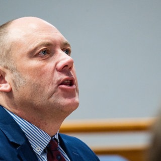 AfD-Kandidat Joachim Paul ist weiter nicht zur Oberbürgermeisterwahl für die Stadt Ludwigshafen zugelassen. Das Oberverwaltungsgericht in Koblenz hat eine Beschwerde zurückgewiesen.