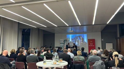 An der Uni Landau treffen Investoren mit Start-Up-Unternehmen zusammen