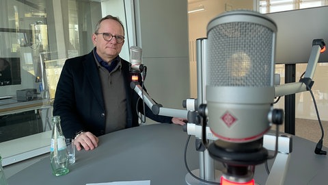 Ludwigshafens künftiger Oberbürgermeister Klaus Blettner zu Besuch im SWR-Studio Ludwigshafen