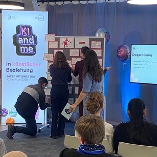 "KI and me" Safer-Internet-Day in Ludwigshafen
