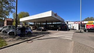 Reinigung und Reparaturen beim intensiven Frühjahrsputz im Hauptbahnhof Frankenthal