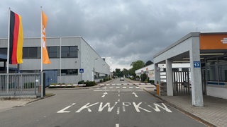 Das Bild zeigt den Eingang bei TE-Connectivity in Speyer