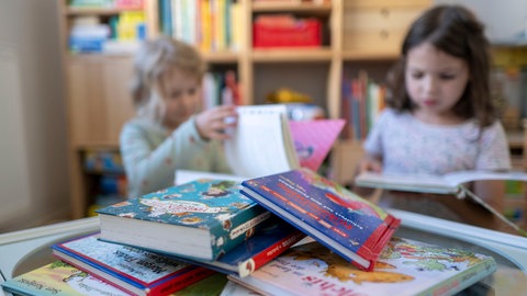 Der Lesesommer 2026 soll Kinder und Jugendlice zwischen 6 und 16 Jahren in die Büchereien locken