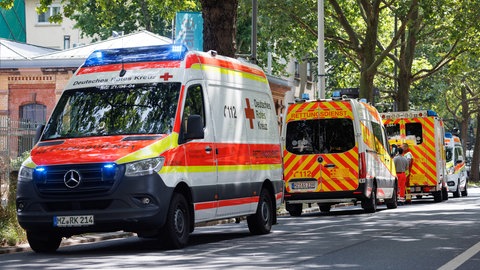 Obduktionsergebnis nach dem Fund eines toten Paares in einem Mainzer Hotel: Der Mann hat erst seine Frau erstochen und sich dann die Kehle durchgeschnitten. 