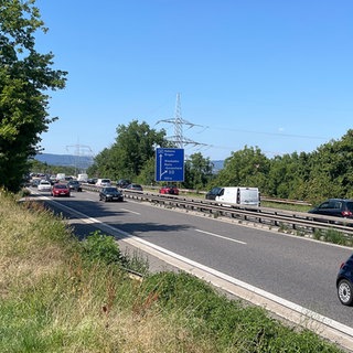 Die A60 zwischen Mainz-Finthen und Autobahndreieck Mainz. Die Baustelle auf diesem Abschnitt wird zurückgebaut.