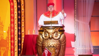 Andreas Schmitt in der Bütt. Nun will er VG-Bürgermeister in Nieder-Olm werden. 