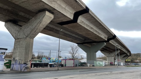 Die Hochstraße in Mainz-Mombach. Der Abriss soll bald beginnen. 