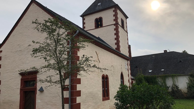 Die Kirche im Eifelort Minden wurde durch das Hochwasser völlig verwüstet