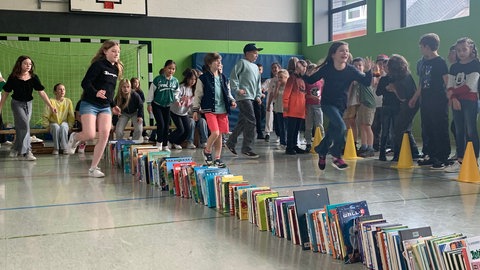 Die Kinder in der Grundschule Nittel sind mit Eifer bei den Lese-Aktionen dabei. 