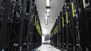 Beim Land Rheinland-Pfalz haben sich 36 Kaufinteressenten für den so genannten Cyberbunker in Traben-Trarbach gemeldet.