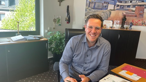 Marcus Konrad ist Bürgermeister der Verbandsgemeinde Speicher und Beisitzer im "Host Nation Council". 