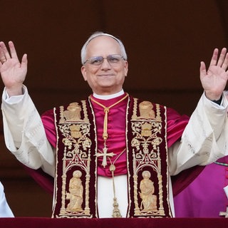 Kardinal Robert Francis Prevost aus den USA ist der neue Papst. Er wurde von den 133 Kardinälen im vierten Wahlgang gewählt. 