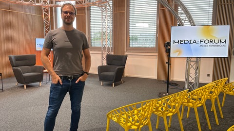 Sebastian Lindemans steht im neuen Media:FORUM
