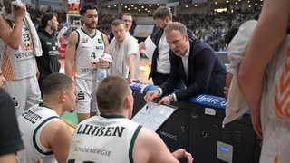 Auch in der Bundesliga wird Jacques Schneider weiter Coach der Basketballer der Gladiators Trier sein. Nach dem Aufstieg setzt er vor allem auf den Kern der Mannschaft aus der Zweitligasaison.