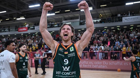 Marco Hollersbacher soll mit in die Basketball-Bundesliga. Der junge deutsche Spieler der Gladiators Trier hat in der vergangenen Saison viel Selbstbewusstsein getankt.
