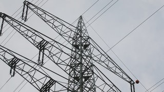 In der Eifel ist wegen des Unwetters mancherorts der Strom ausgefallen. Hunderte Haushalte waren davon betroffen. 