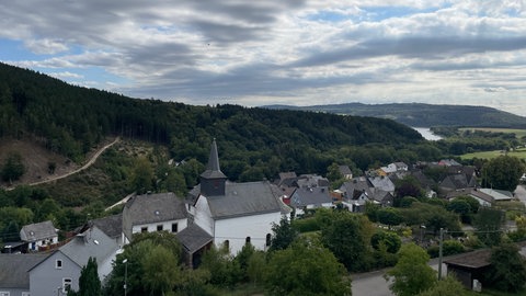 Das kleine Hunsrück-Örtchen Langweiler freut sich über immer mehr Touristen im Ort.