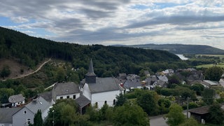 Das kleine Hunsrück-Örtchen Langweiler freut sich über immer mehr Touristen im Ort.