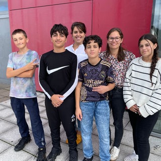 Schülerinnen und Schüler der Realschule Plus Birkenfeld gewinnen mit ihrem Antikriegssong einen bundesweiten Song-Wettbewerb.