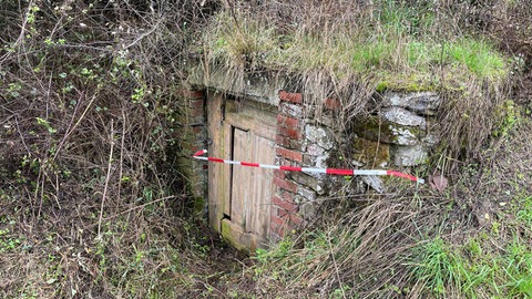 Es ist immer noch unklar, wer die Tote aus dem Rübenkeller in der Eifel ist. Die Ermittler verfolgen nun eine Spur nach Polen.