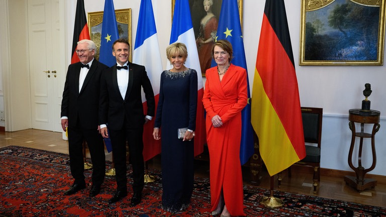 Im Großherzogtum Luxemburg übergibt Großherzog Henry den Thron an seinen Sohn Guillaume. Das sind die Gäste.