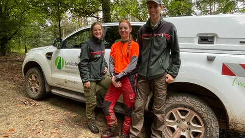 Als Forstwirtin kümmert sich Helena Heser um den Wald am Forstamt Trier
