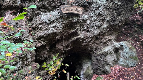 Die Martinshöhle ist auf dem Rundweg bei Hohenfels-Essingen zu finden.