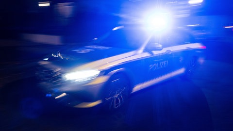Ein Unbekannter hat in Prüm im Eifelkreis Bitburg-Prüm aus einem Auto geschossen. 