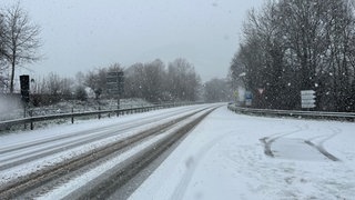 Zwischen Mehring und Schweich an der Mosel ist die Straße kaum noch zu sehen.