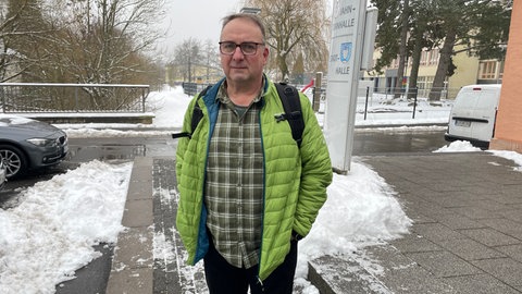 Christian Weinß hat zwei Jahrzehnte für Voestalpine gearbeitet. Mit 57 Jahren sucht der Hunsrücker jetzt nach einem neuen Job.