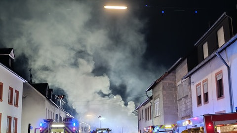 Feuerwehr verhindert Wohnhausbrand in Klüsserath
