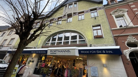 Das frühere Kaufhaus "Schoemann" in Traben-Trarbach ist heute ein Modegeschäft. 