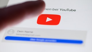 Auch auf der Videoplattform YouTube beobachten Forscher Universität Trier immer mehr antisemitische Inhalte.