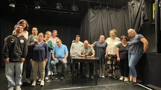 Die inklusive Theatergruppe com-guck probt in der Tufa Trier
