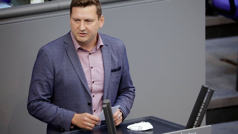 Mario Brandenburg (FDP) ist seit 2017 Abgeordneter im Deutschen Bundestag. Er gewinnt durch den Listenplatz den Einzug in den Bundestag.