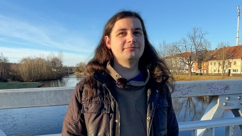 Johannes Iffländer in seinem Heimatort Gaggenau, wo er die Ausbildung in einem Automobilunternehmen gemacht hat.