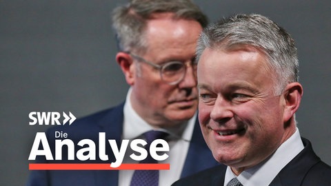 Wahlsieger Gordon Schnieder und Verlierer Alexander Schweitzer und der Schriftzug "Die Analyse"