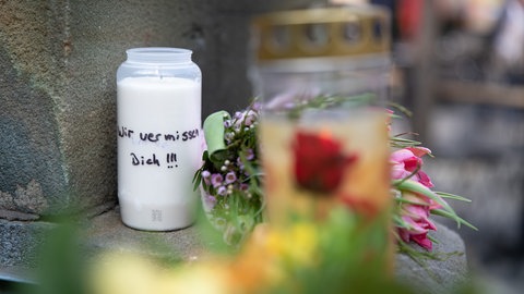 Angehörige trauern um das Opfer