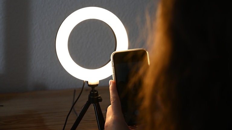 Junge Juden zeigen auf Social Media selbstbewusst ihr buntes Leben