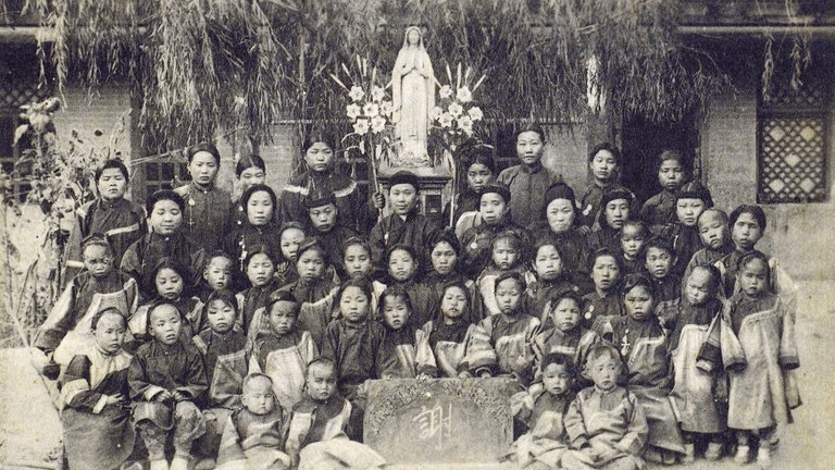 Chinesische Kinder in einer Missionarsschule