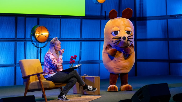 Nina Heuser und Die Maus bei der Lesung: Ein Alien in Wiebelmund