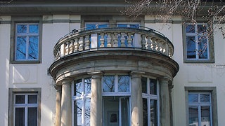 Villa Musica, Blick auf den Balkon