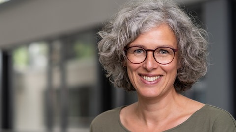 SWR Kultur Autorin Leonie Berger 
