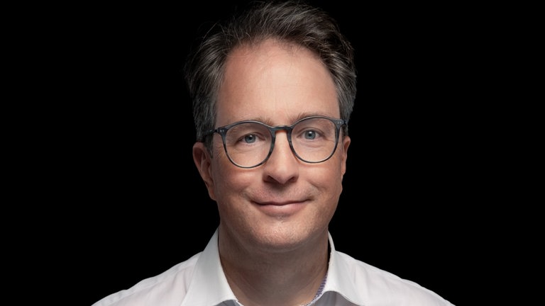 Wilm Hüffer, Moderator von SWR Kultur am Abend