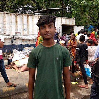 Abishek wird in einer Klinik in Neu-Delhi behandelt.