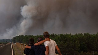 “Lust an der Apokalypse? Verändert sich nichts, ist die Menschheit bald Geschichte – nicht nur wegen des Klimawandels. Über die Funktion von Bedrohungen in einer Welt der multiplen Krisen.”